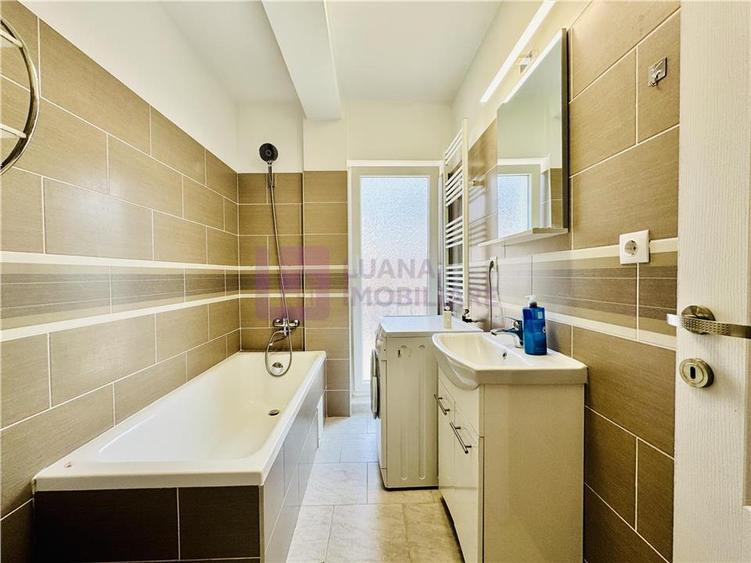 Apartament cu 3 camere semidecomandat, mobilat în Șelimbăr