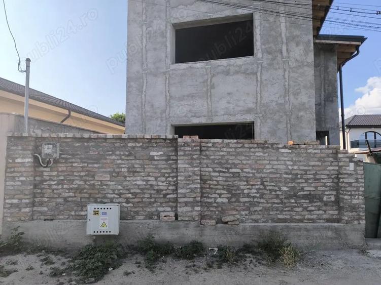 Casă cu 3 camere cu Teren 276 Mp în Central