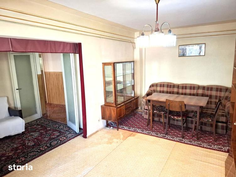 Apartament cu 4 camere decomandat în Unirii Sud