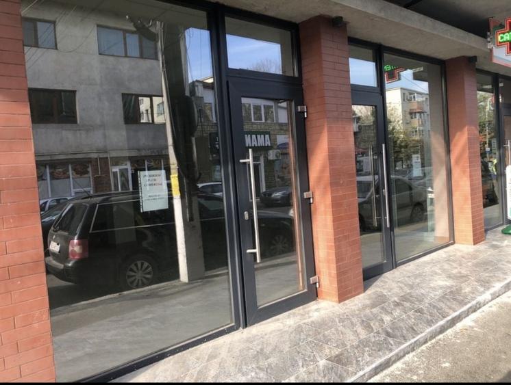 Spațiu comercial, de 60 mp, în Central