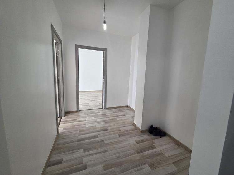 Apartament cu 2 camere decomandat în Mircea cel Bătrân
