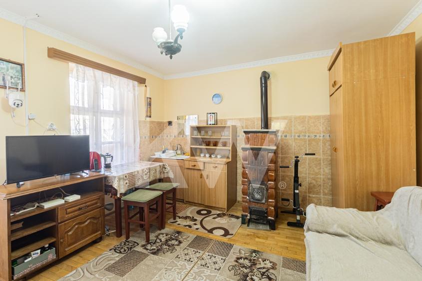 Casă individuală cu 6 camere cu Garaj în Șinca Veche