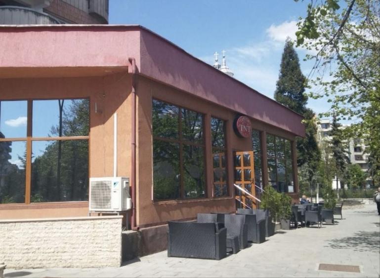 Spațiu comercial, de 210 mp, în Deve