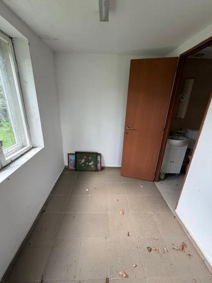 Casă individuală cu 4 camere cu Canalizare în Filiași