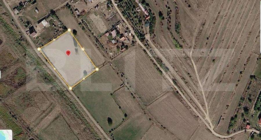 Teren agricol intravilan de 4800 mp, în Nord