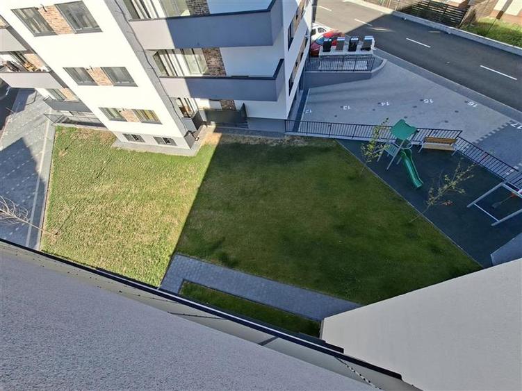 Apartament cu 3 camere circular în Florești