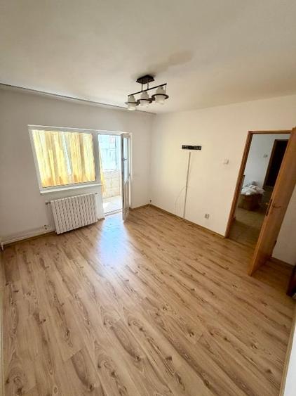 Apartament 2 camere de vanzare Cernavoda - 1