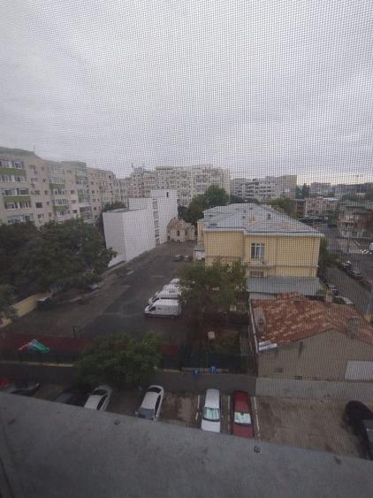 Garsonieră decomandată în Iancului