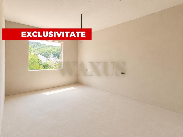 Duplex cu 4 camere cu Canalizare în Florești