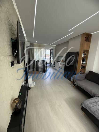 Apartament cu 3 camere, mobilat în Florești