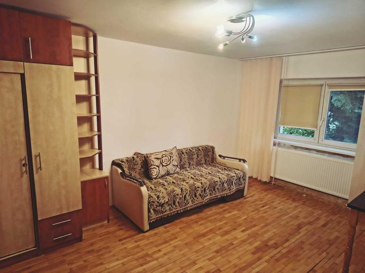 Apartament cu 2 camere decomandat în Dosu Bricii