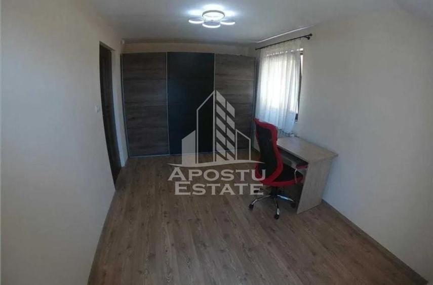 Duplex cu 5 camere cu Teren 350 Mp în Dumbrăvița