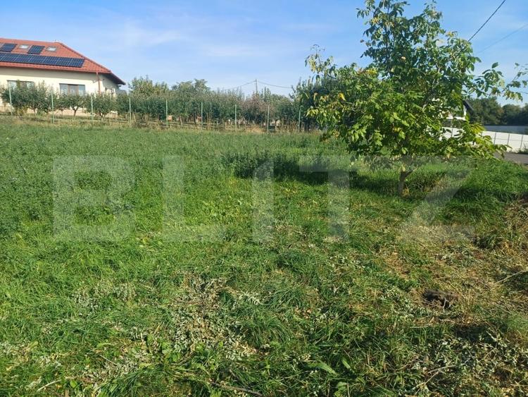 Teren Construcții intravilan de 1532 mp, în Plopeni