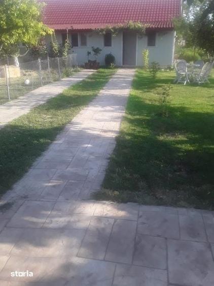 Teren de 4200 mp, în Corbu