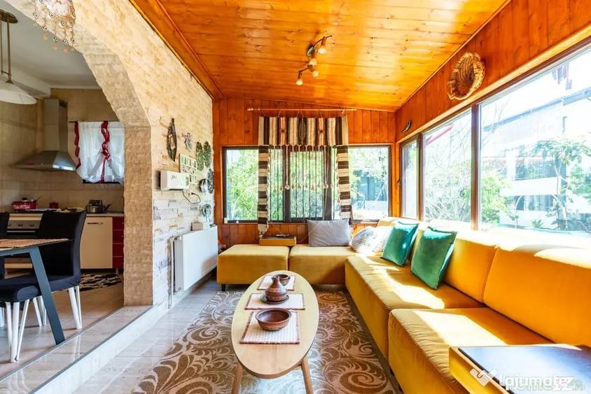 Casă cu 2 camere cu Teren 469 Mp în Central