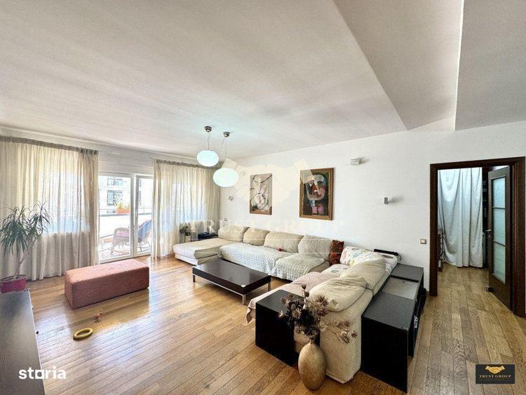 Apartament cu 4 camere decomandat în Herăstrău