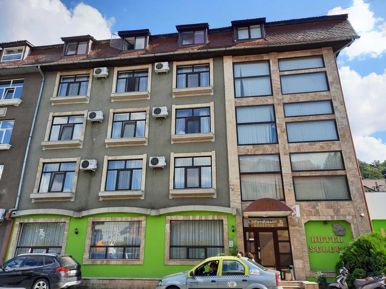 Spațiu comercial, de 807 mp, în Central