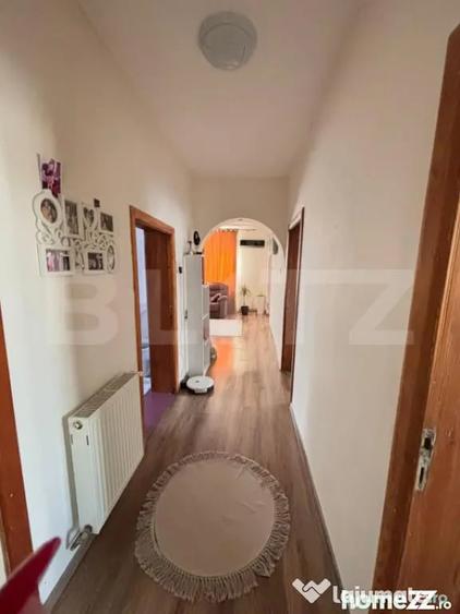 Casă cu 4 camere cu Teren 2700 Mp în Central