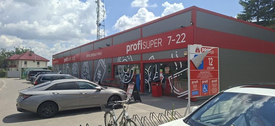 Spațiu comercial, în Dragomirești