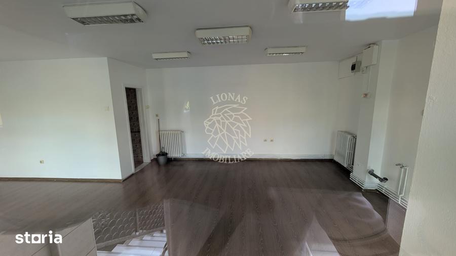 Spațiu comercial, de 32 mp, în Decebal