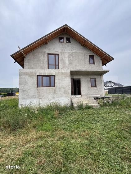 Casă cu 5 camere cu Teren 500 Mp în Central