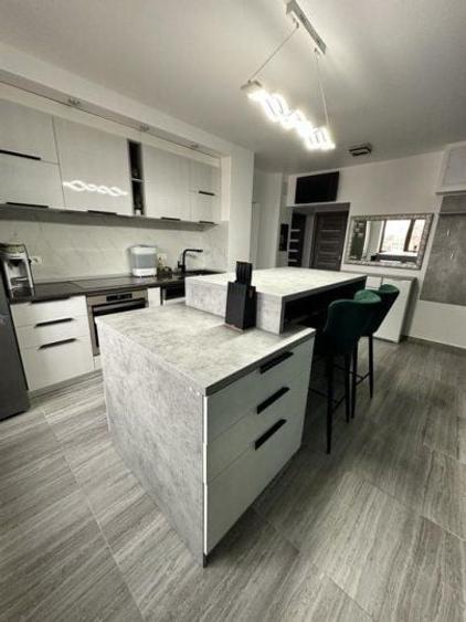 APARTAMENT 3 CAMERE DECOMANDAT CONFORT MAXIM ZONA BRATIANU - CORA - 1