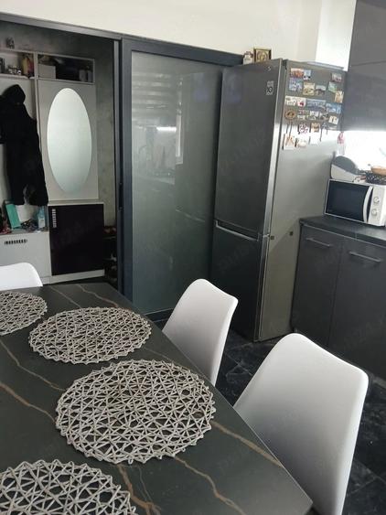 Apartament cu 2 camere semidecomandat, mobilat în Hipodrom