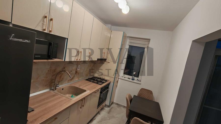 Apartament cu 2 camere semidecomandat, mobilat în Ciarda Roșie