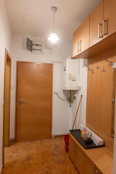 Apartament cu 3 camere decomandat în Steaua
