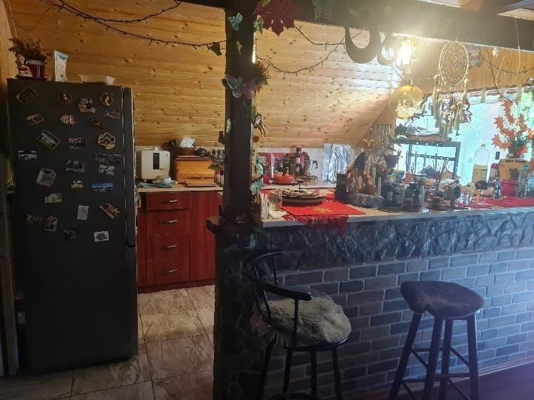 Casă individuală cu 4 camere cu Canalizare în Central