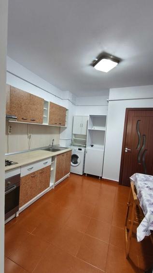 Apartament cu 3 camere decomandat, mobilat în Militari