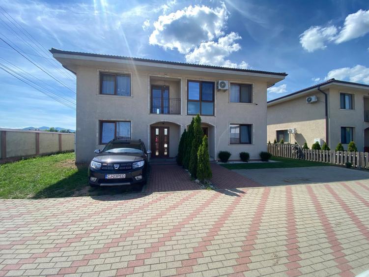 Duplex cu 3 camere cu Canalizare în Gilău