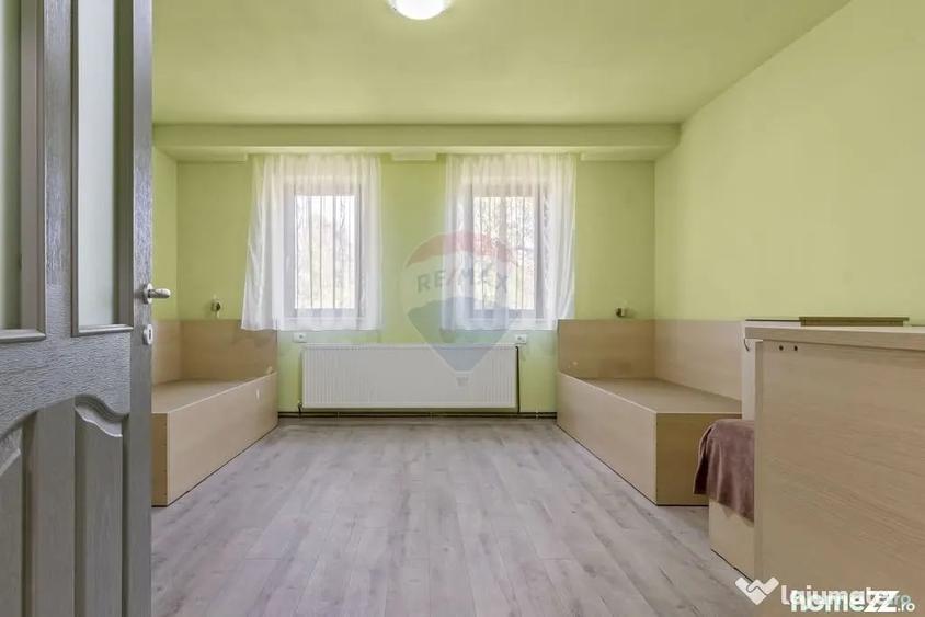Casă cu 7 camere cu Teren 1363 Mp în Sânnicolau Mic