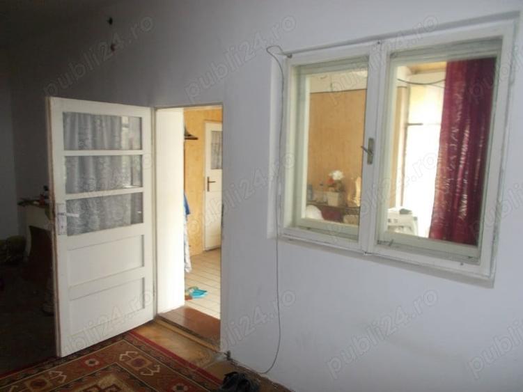 Casă cu 4 camere în Ghirodei