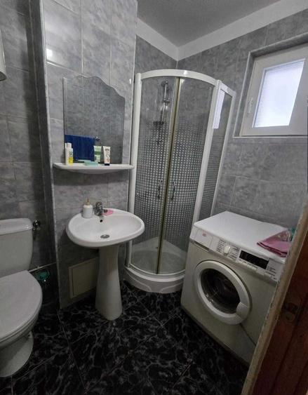 Apartament cu 2 camere decomandat în Exterior Vest