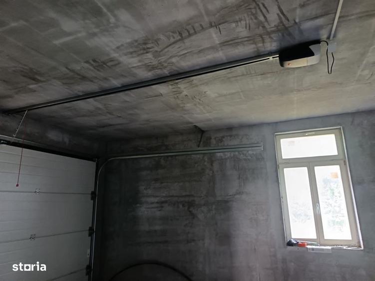 Casă cu 4 camere în Rășinari