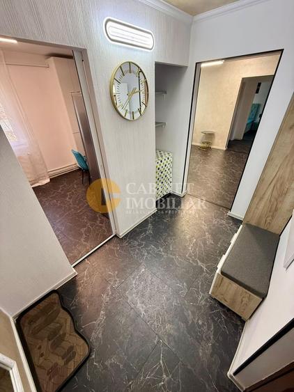 Apartament cu 2 camere semidecomandat, mobilat în Podu Roș
