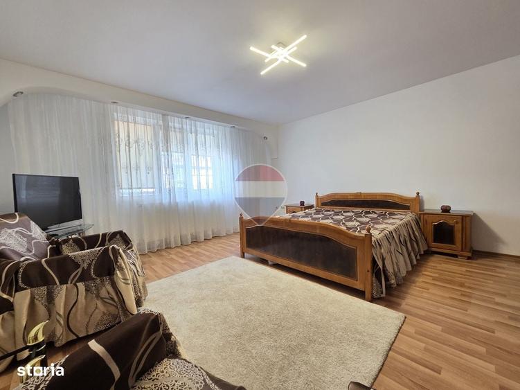 Casă cu 4 camere în Central