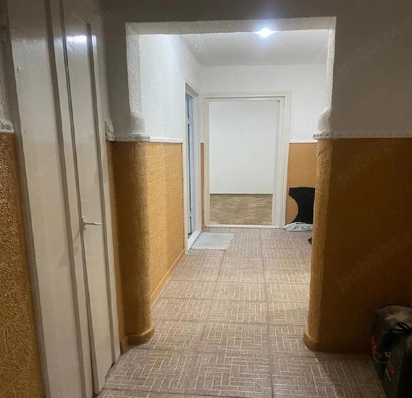 Apartament cu 2 camere decomandat în CET