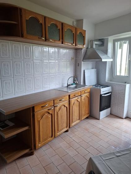 Apartament cu 3 camere decomandat în Crângași