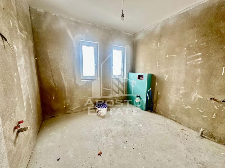 Duplex cu 5 camere cu Canalizare în Giroc