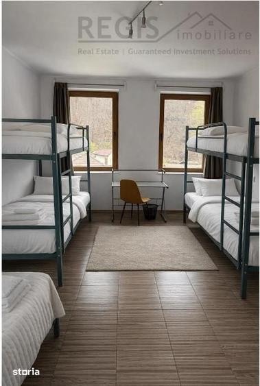 Casă cu 6 camere cu Teren 600 Mp în Schei