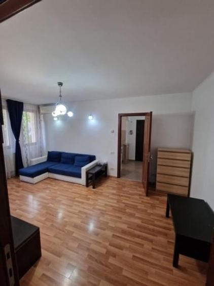 Apartament cu 2 camere semidecomandat, mobilat în Baba Novac