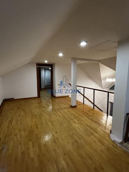 Birou, de 98 mp, în Cișmigiu