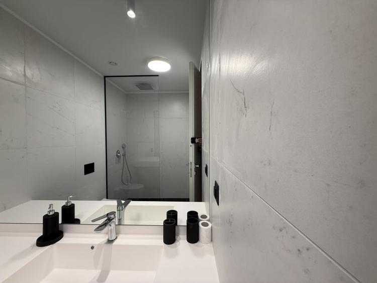 Apartament cu 2 camere decomandat, mobilat în Herăstrău