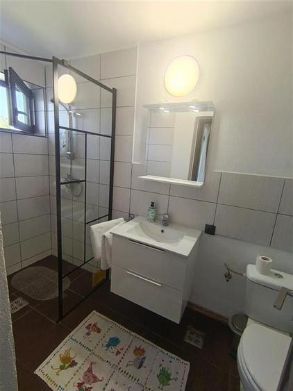 Apartament cu 3 camere decomandat, mobilat în Bran