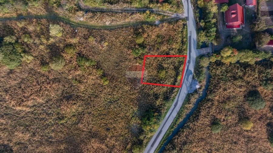 Teren Construcții intravilan de 430 mp, în Lunca Calnicului