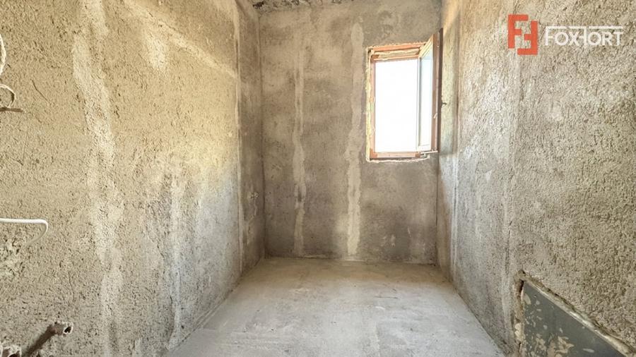 Duplex cu 4 camere cu Canalizare în Ghiroda