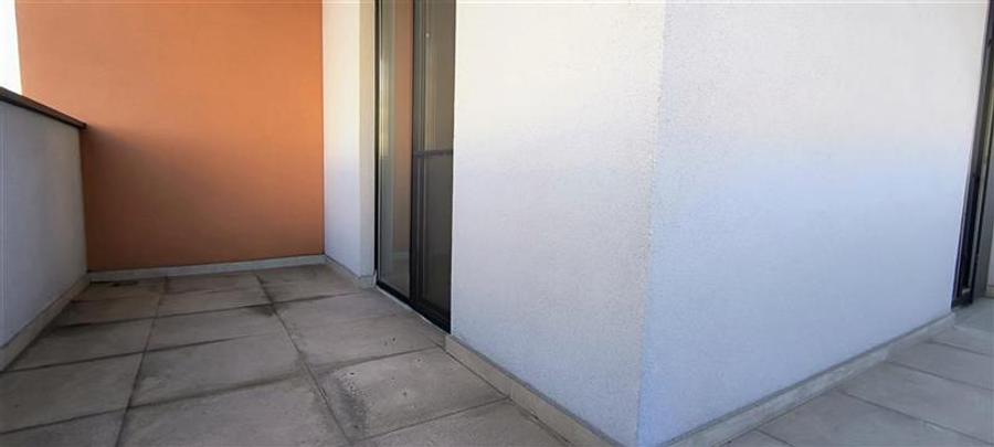 Apartament cu 3 camere nedecomandat în Aradului