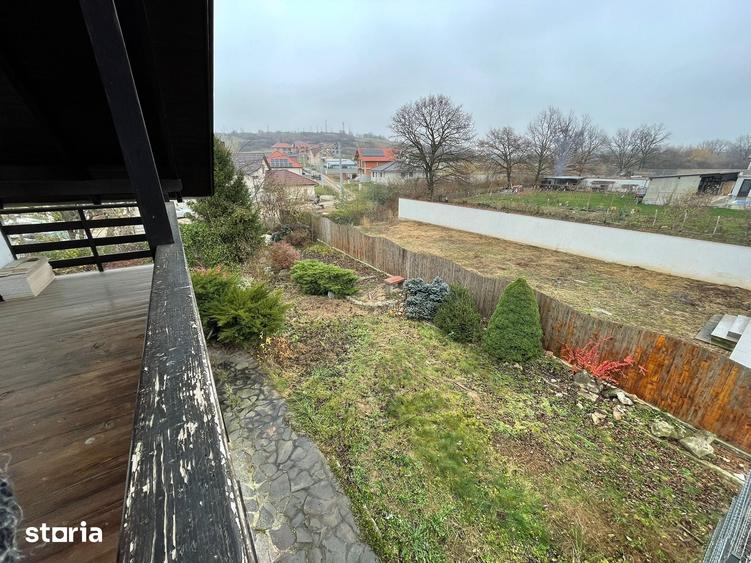 Casă cu 4 camere cu Teren 427 Mp în Central